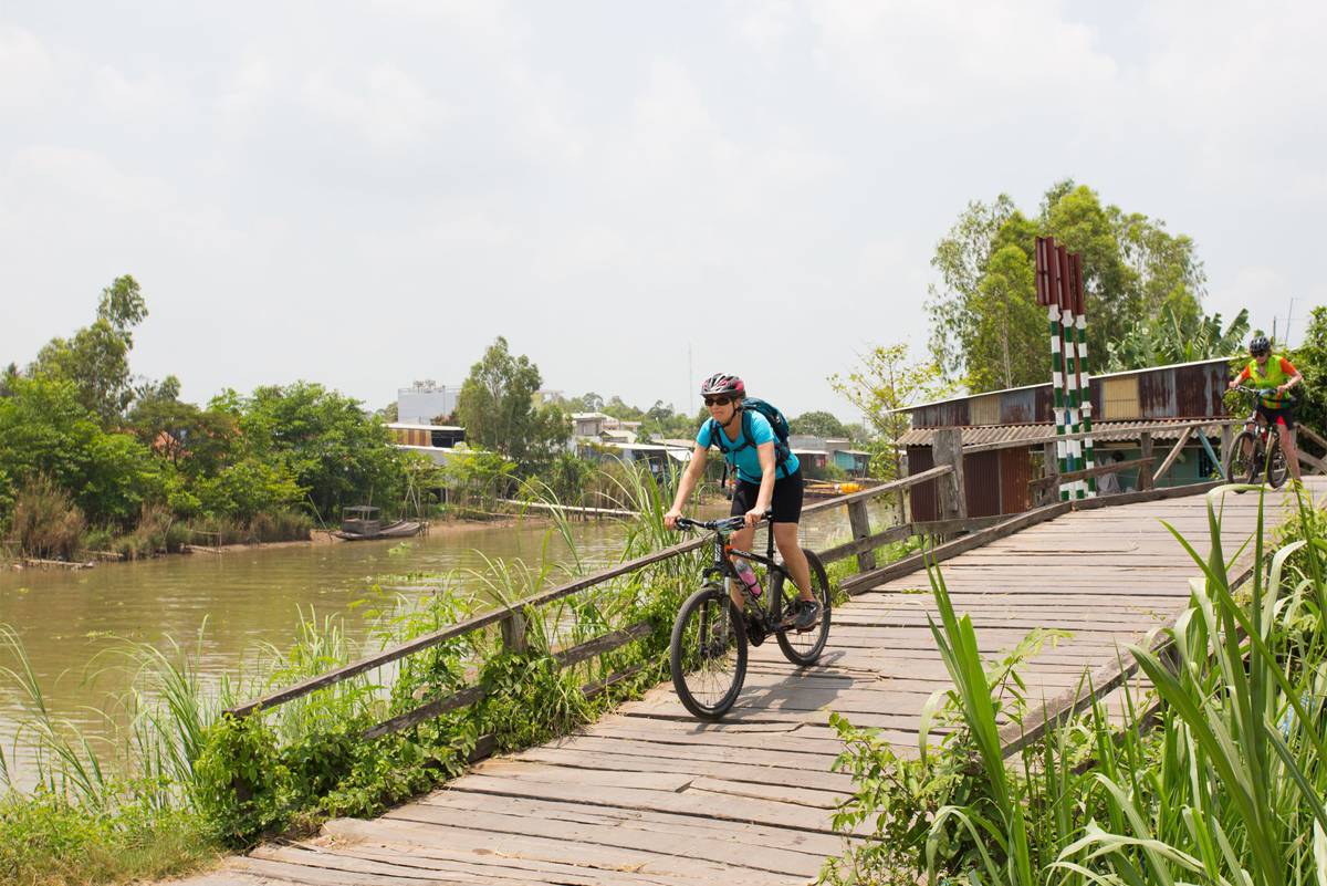 Connect with new friends on every Vietnam trail